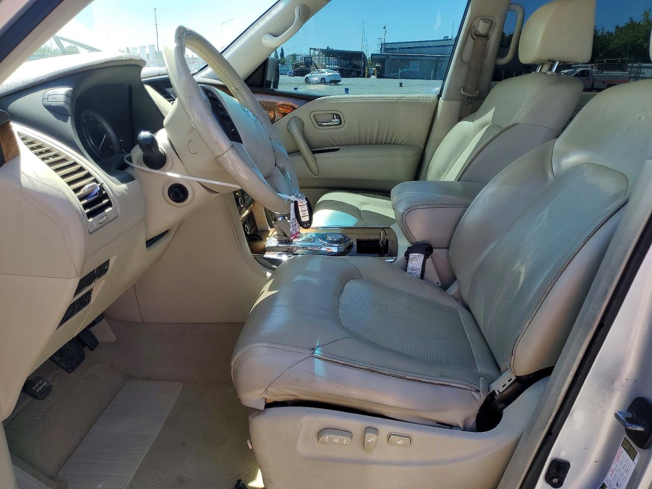 INFINITI Qx Base