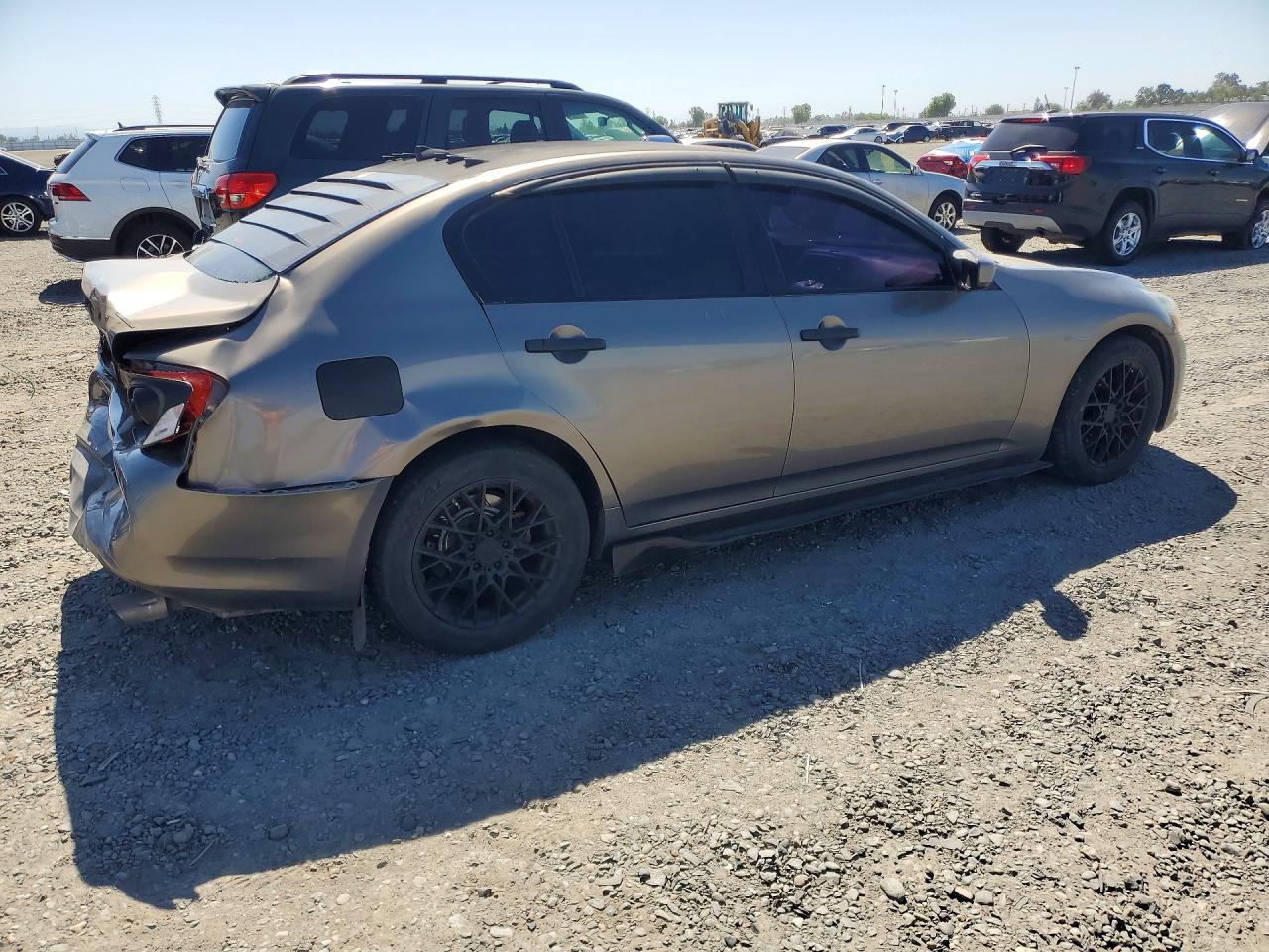 INFINITI G37 Journey