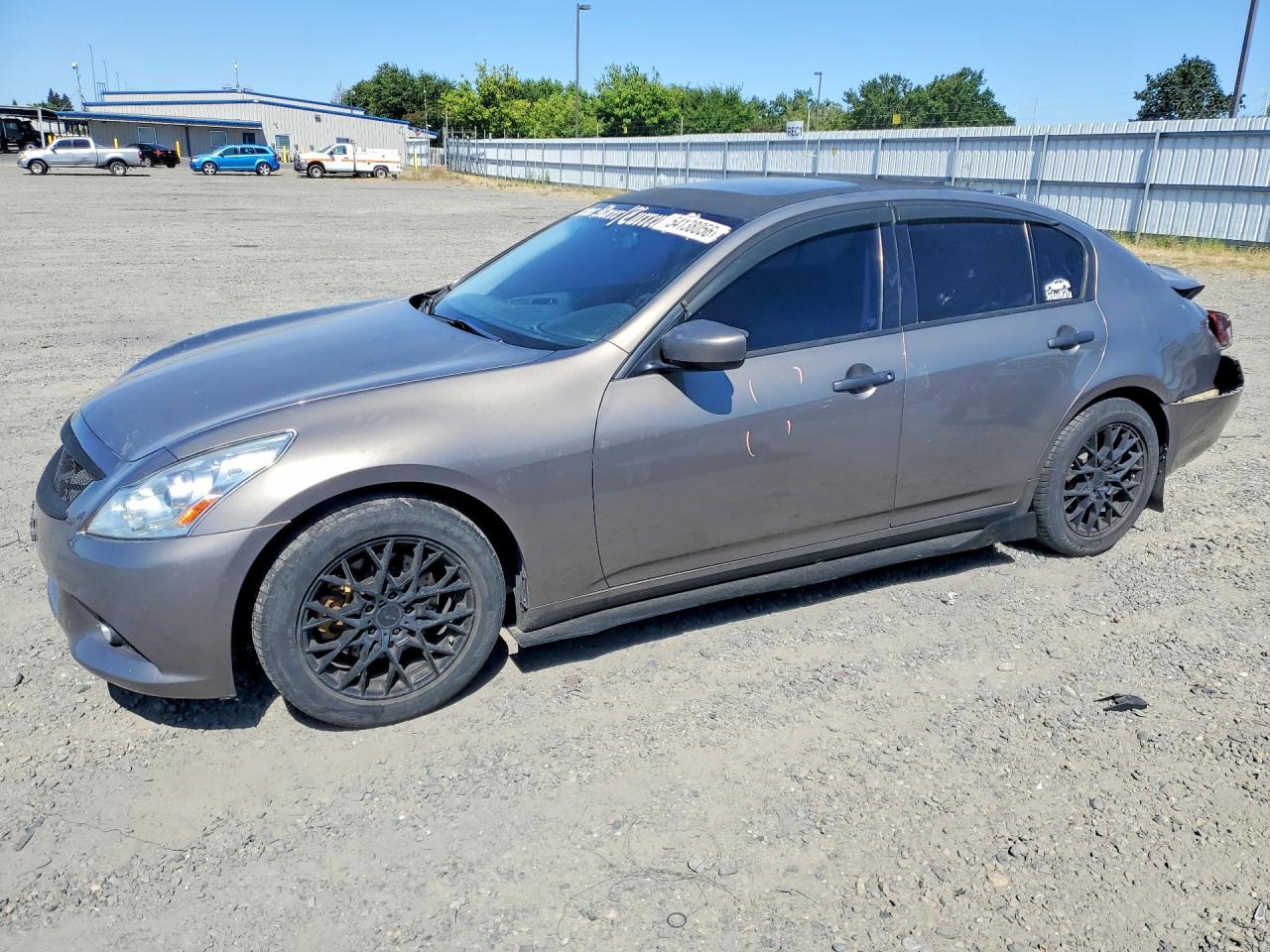 Salvage INFINITI G37 Image
