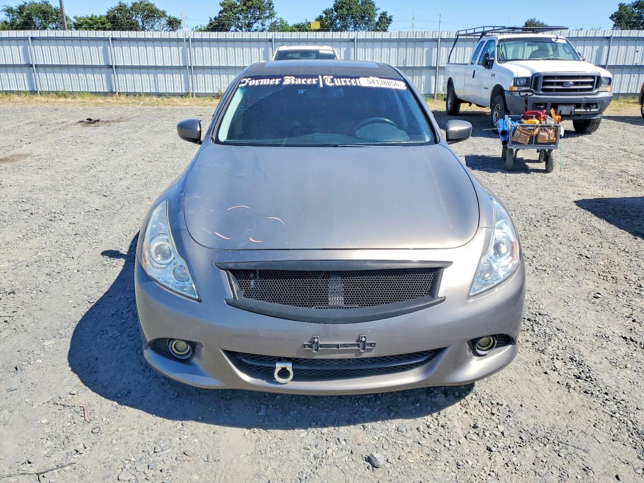 INFINITI G37 Journey