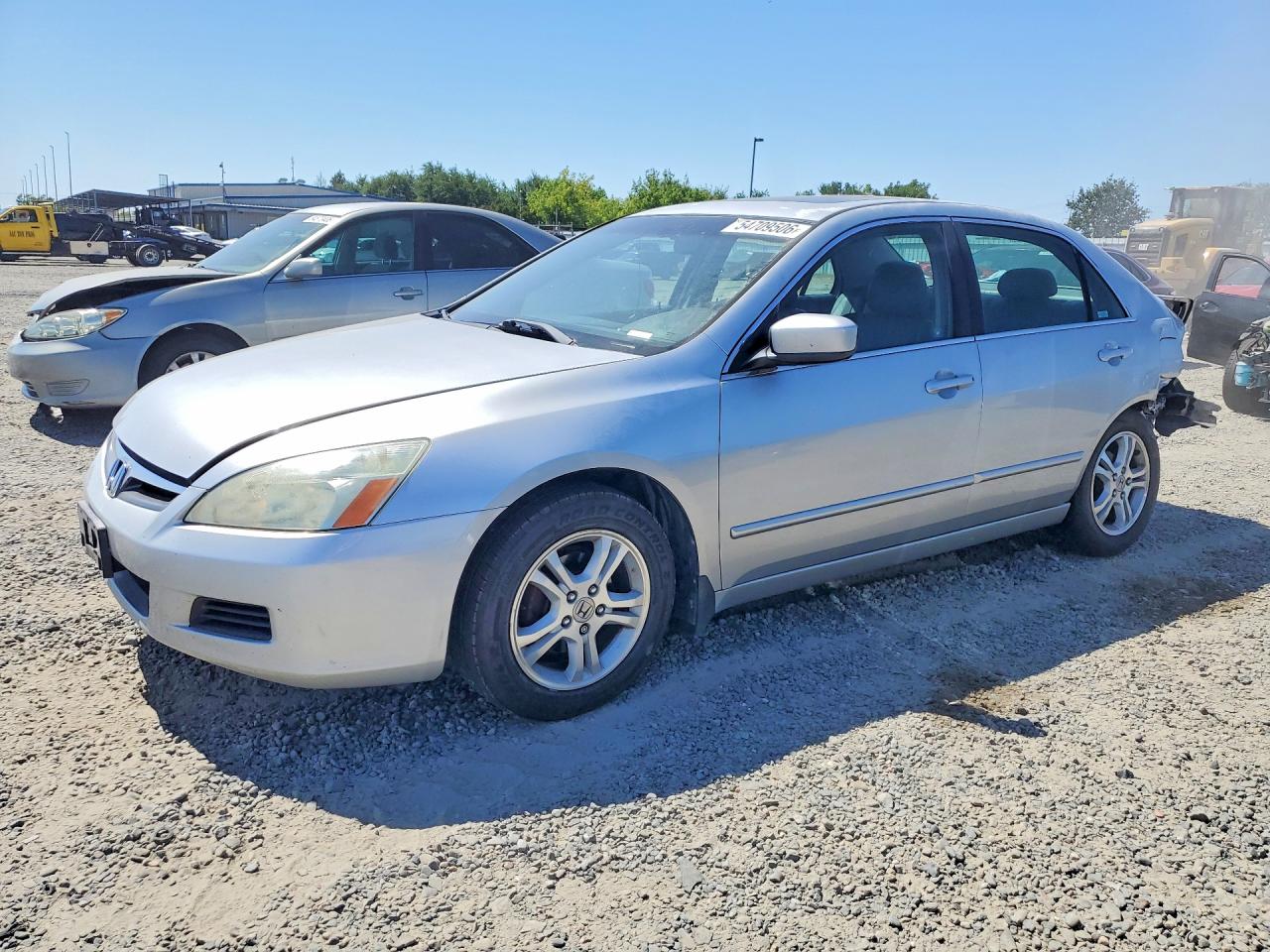 Salvage Honda Accord Image