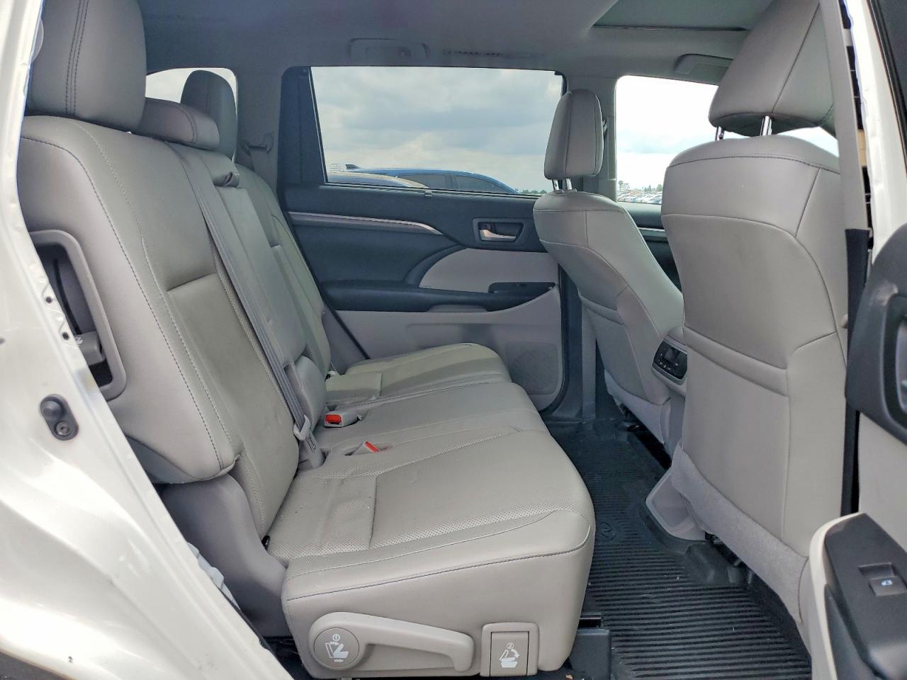 Toyota Highlander Limited