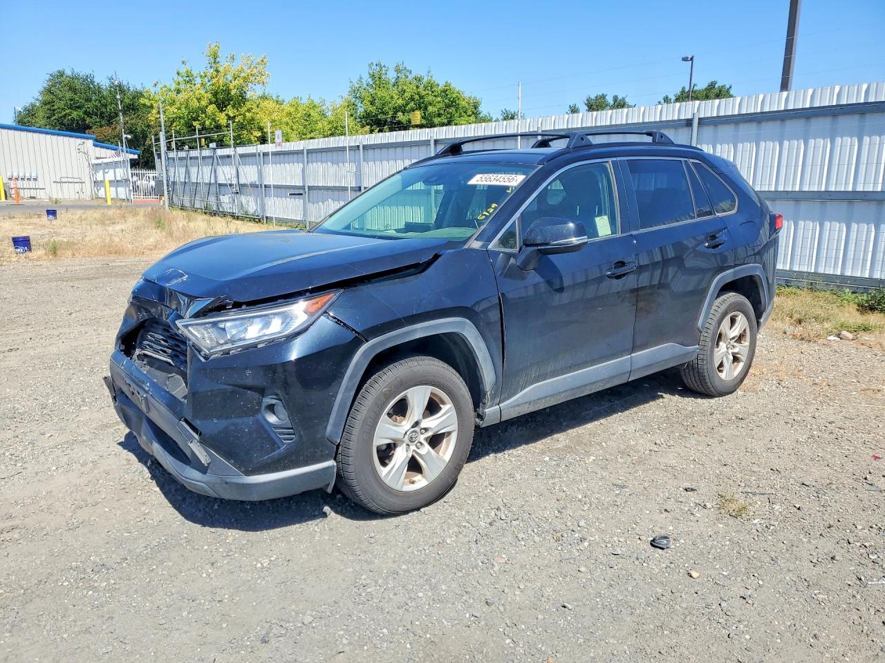Salvage Toyota RAV4 Image