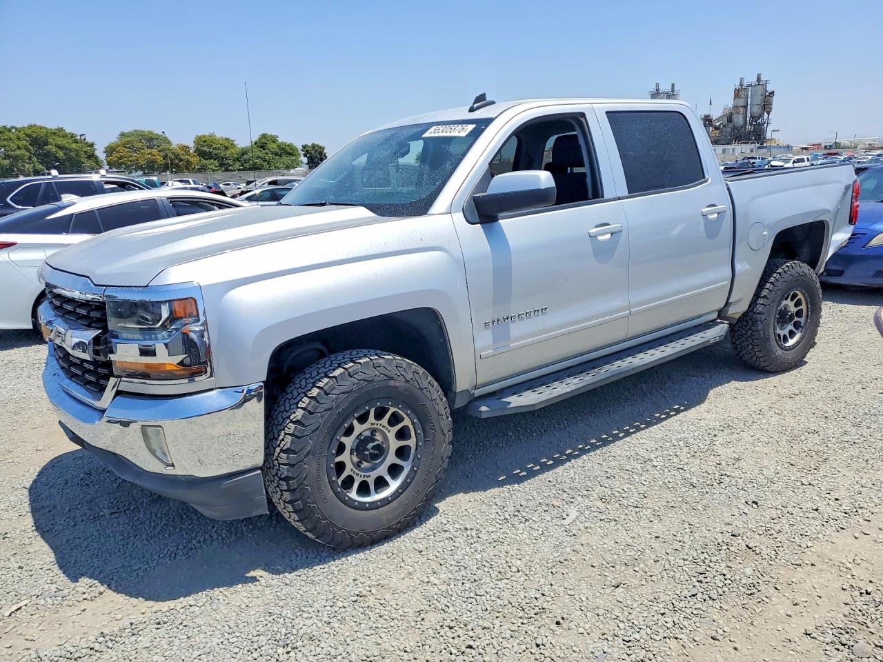Salvage Chevrolet Silverado Image