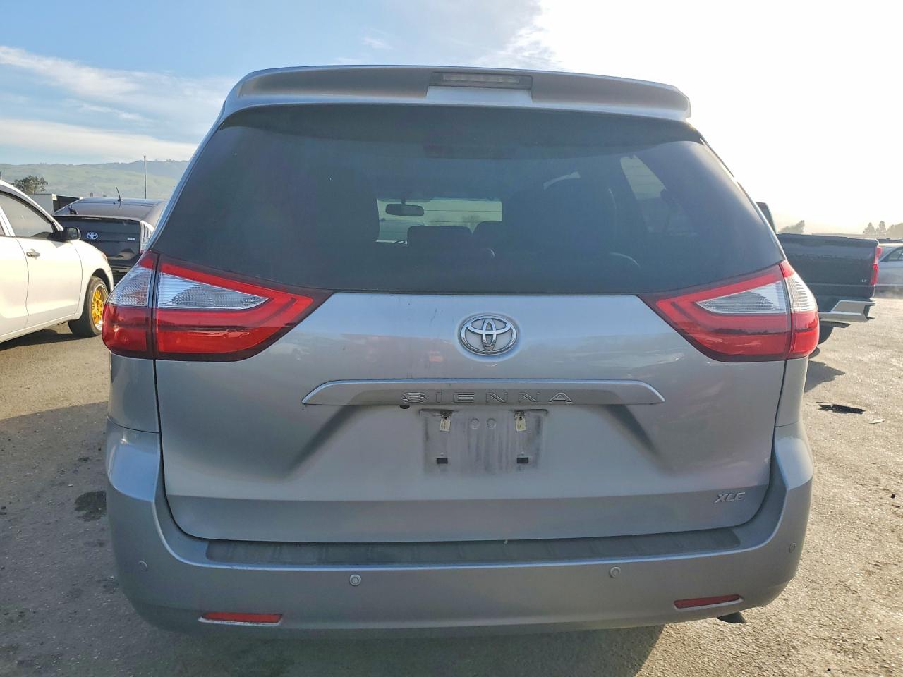 Toyota Sienna Xle 8-passenger