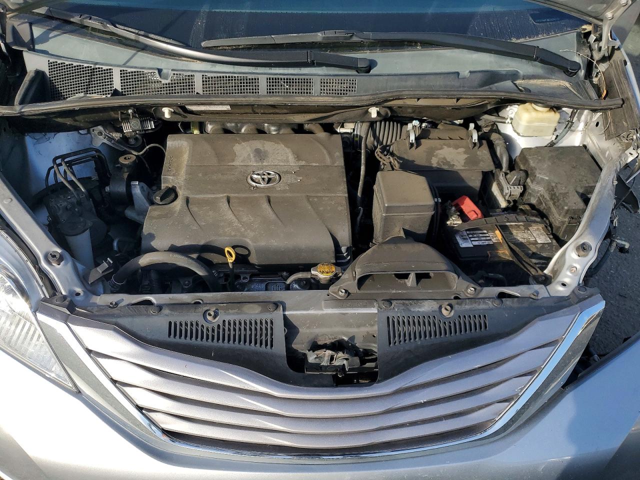 Toyota Sienna Xle 8-passenger