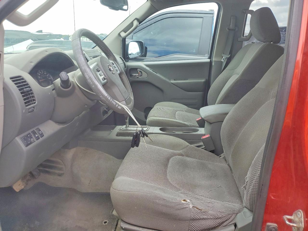 Nissan Frontier Sv