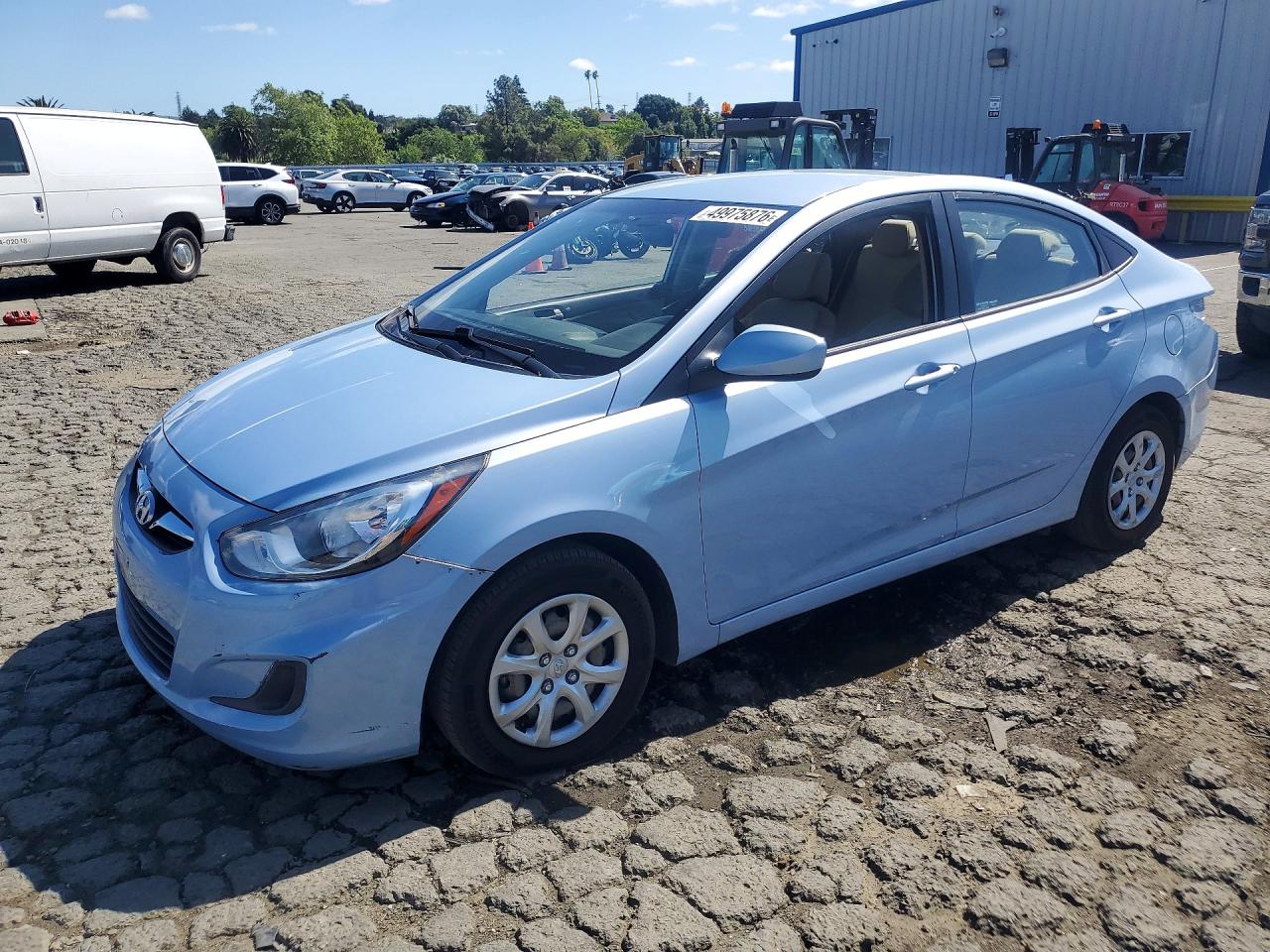 Salvage Hyundai ACCENT Image