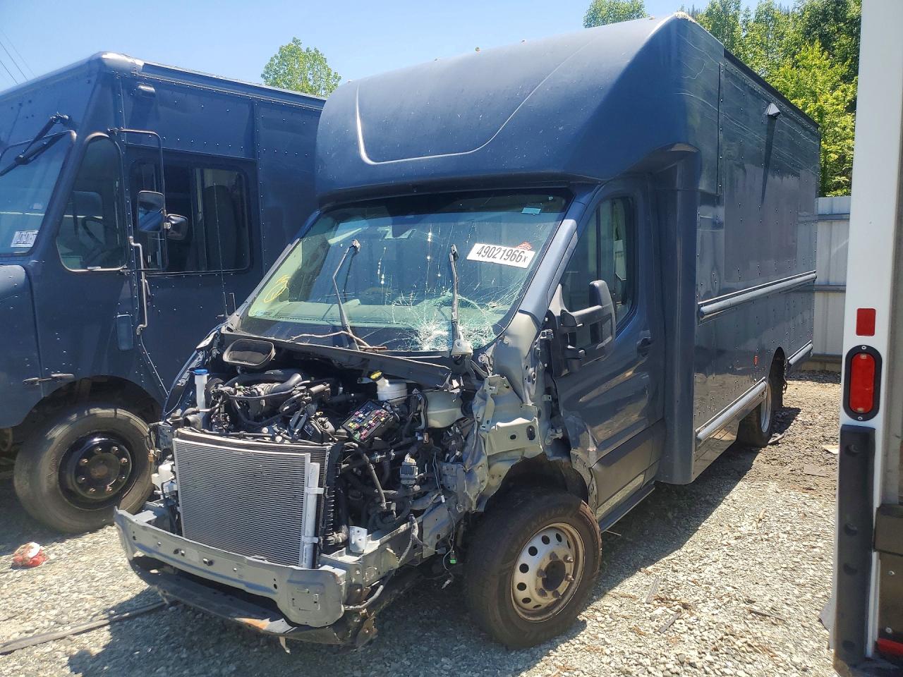 Salvage Ford Transit Image