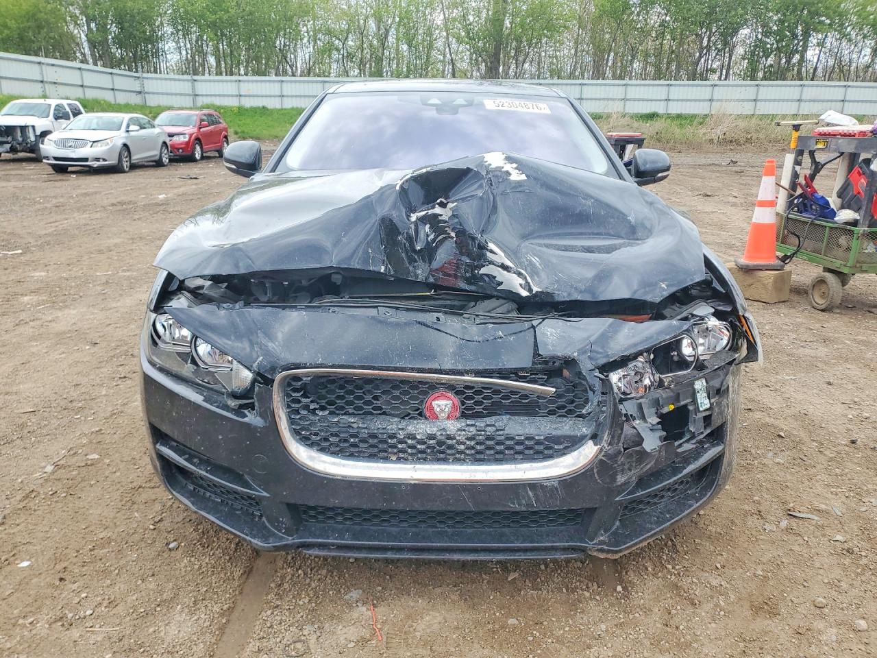 Jaguar XE Premium
