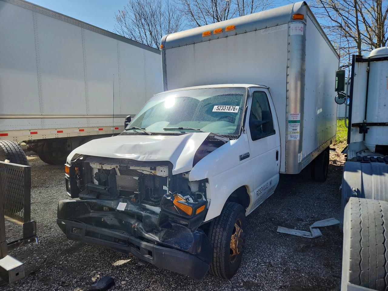 Salvage Ford Econoline Image