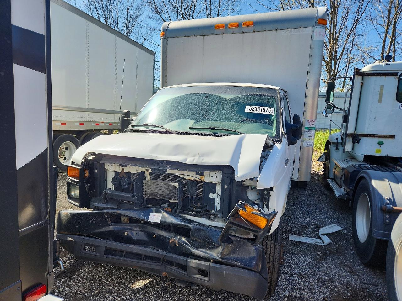 Ford Econoline E450 Super Duty Cutaway Van