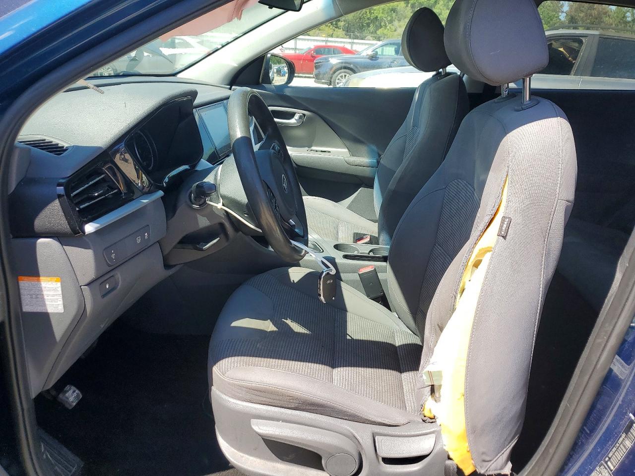 Kia Niro Lx