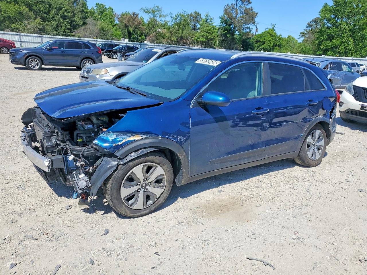 Salvage Kia Niro Image