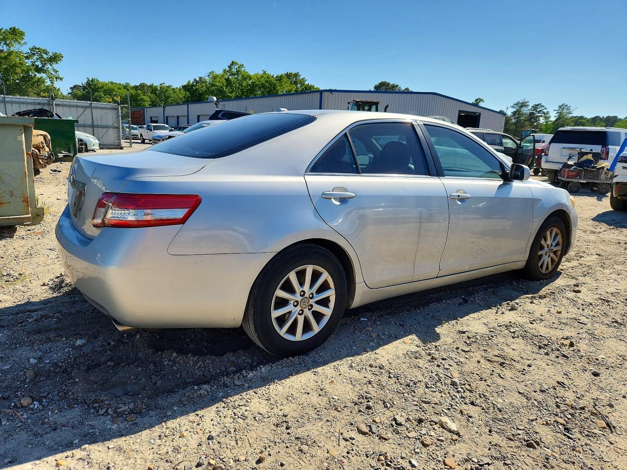 Toyota Camry Xle V6