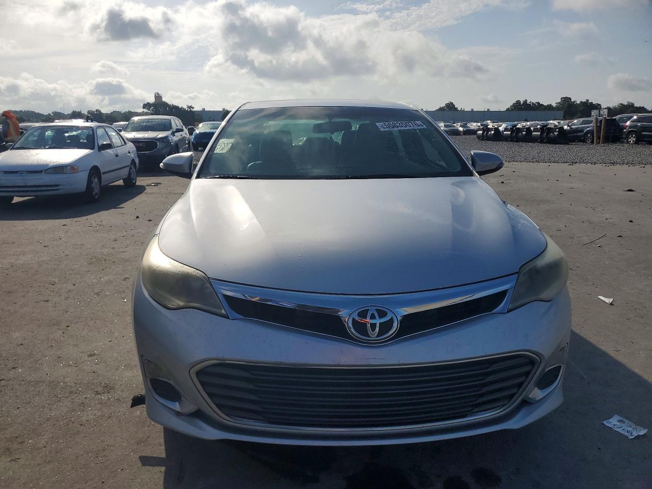 Toyota Avalon Xle