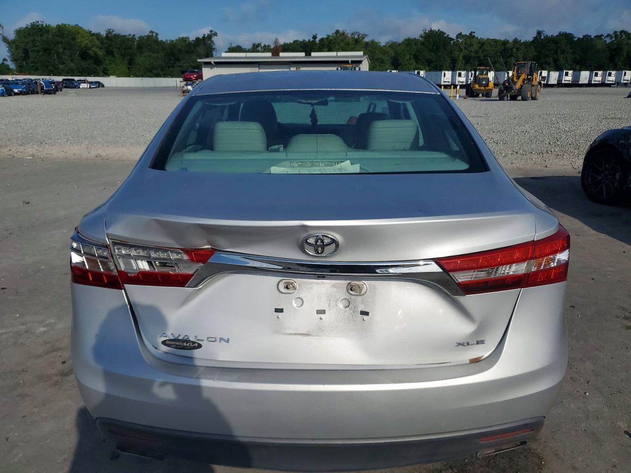 Toyota Avalon Xle