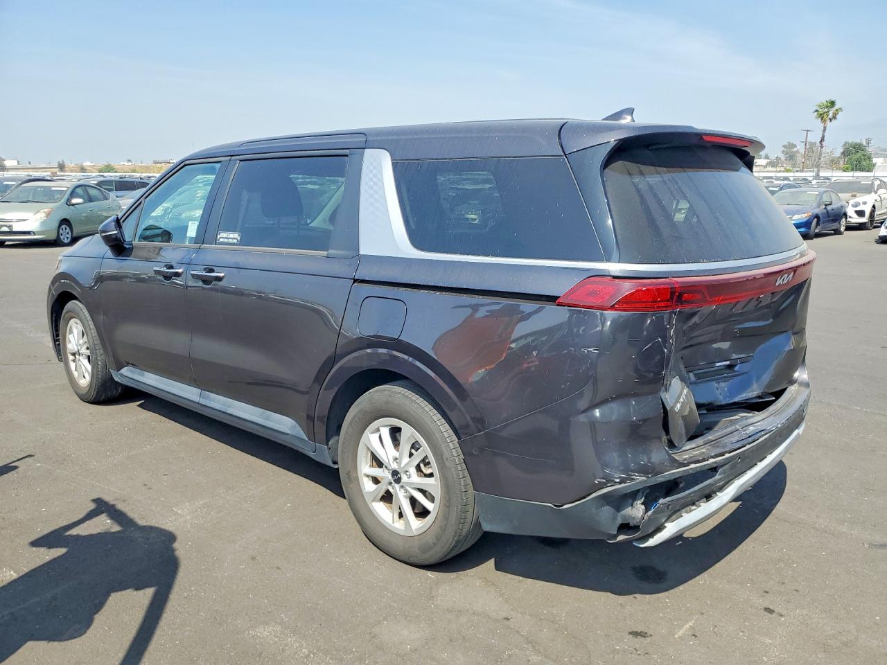 Kia Carnival Lx
