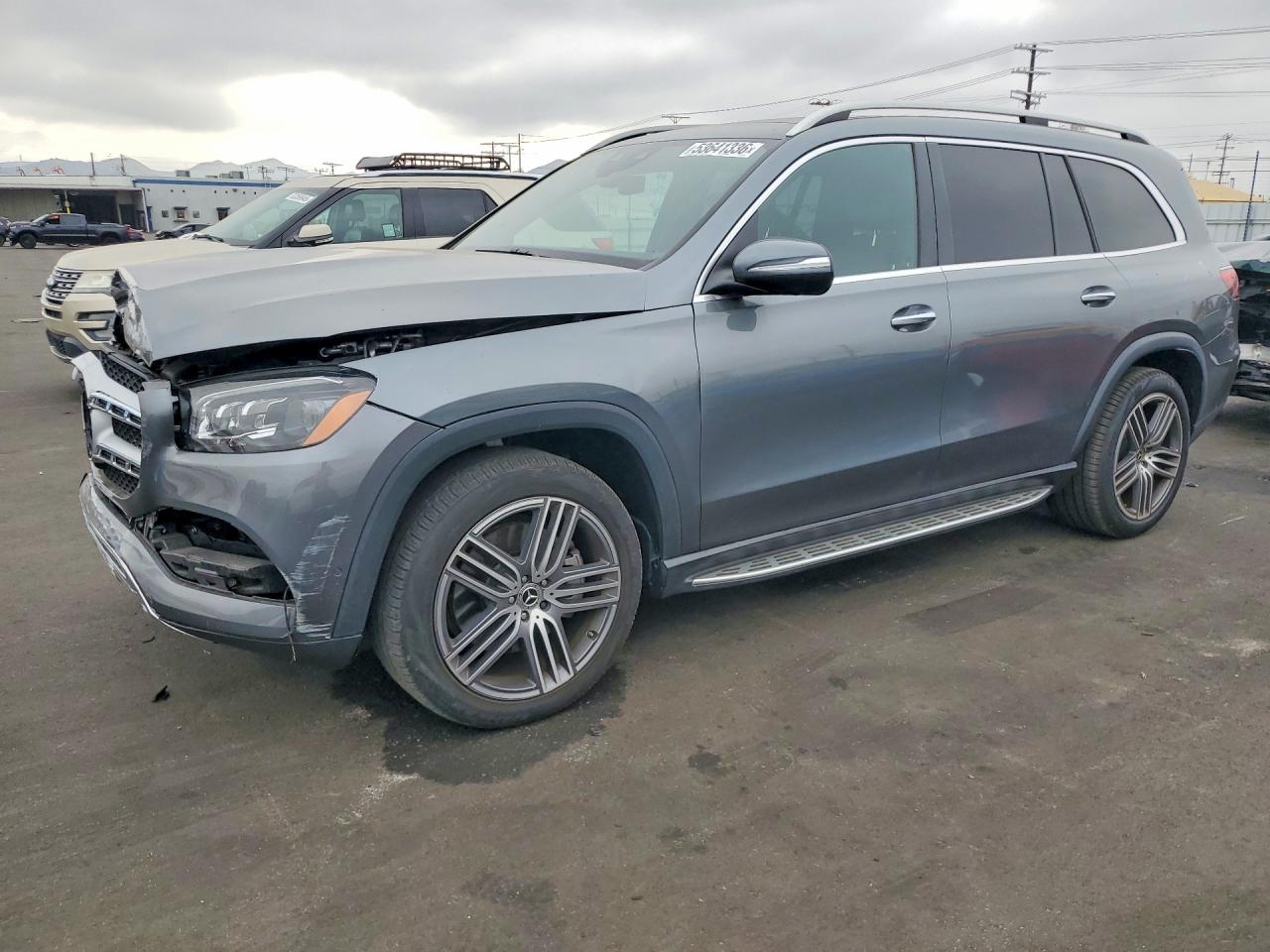 Salvage Mercedes-Benz Gls-class Image