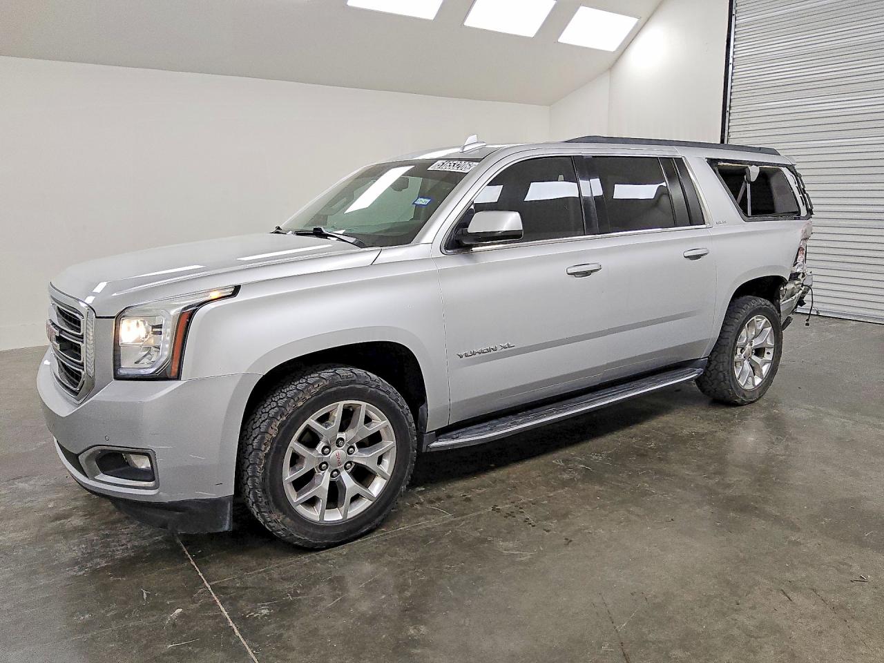 Salvage GMC Yukon Image