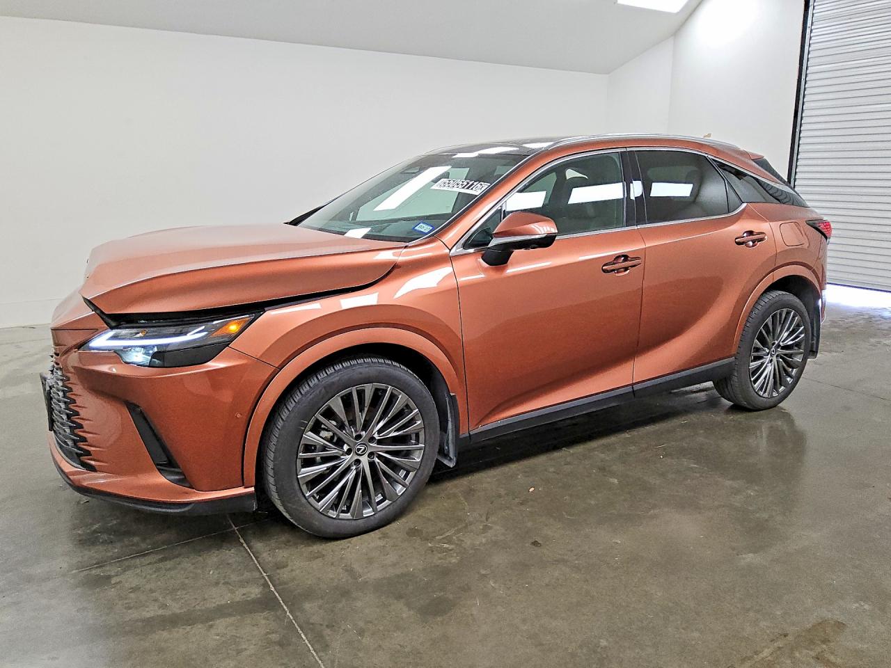 Salvage Lexus RX Image