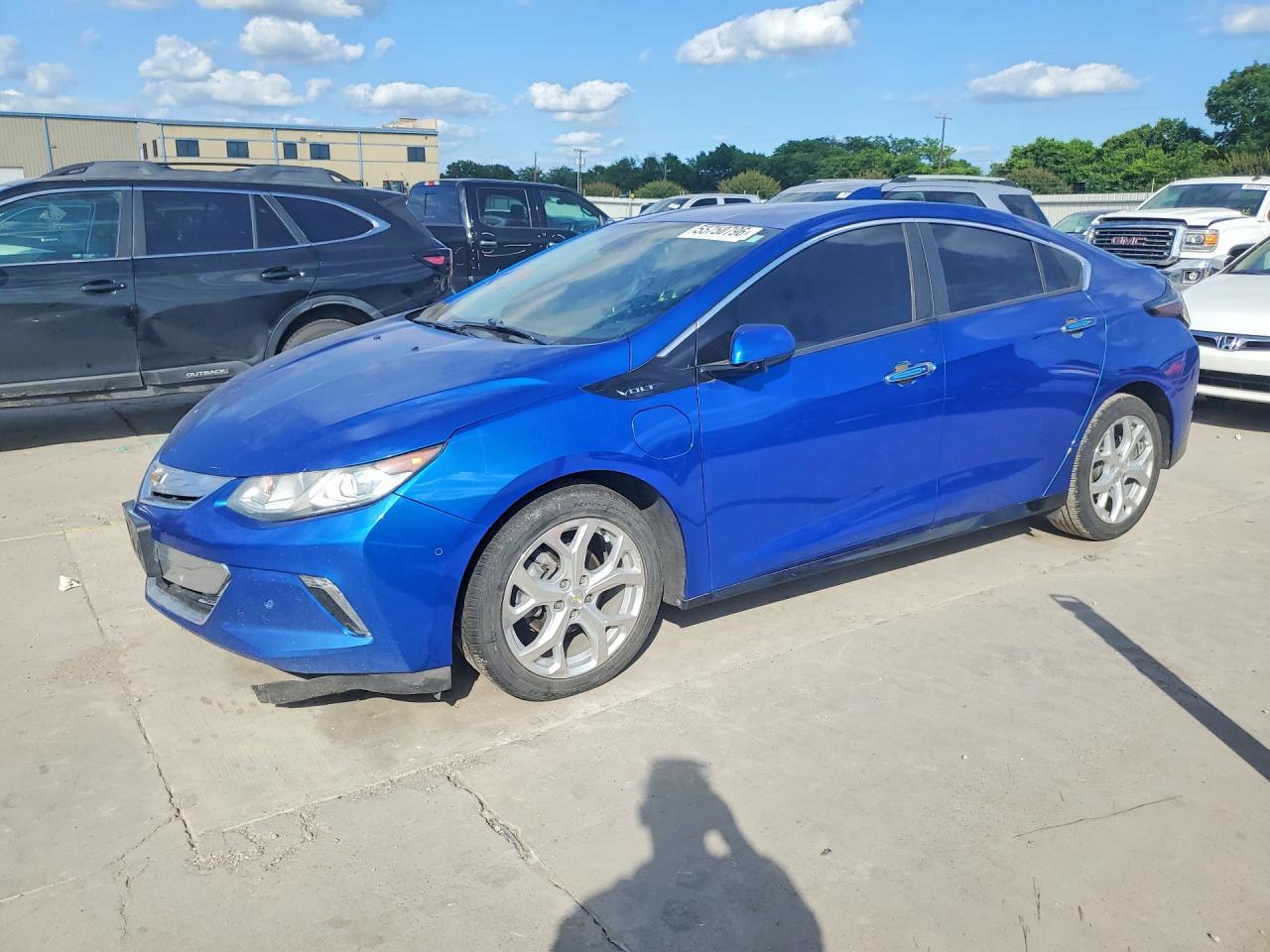 Salvage Chevrolet Volt Image