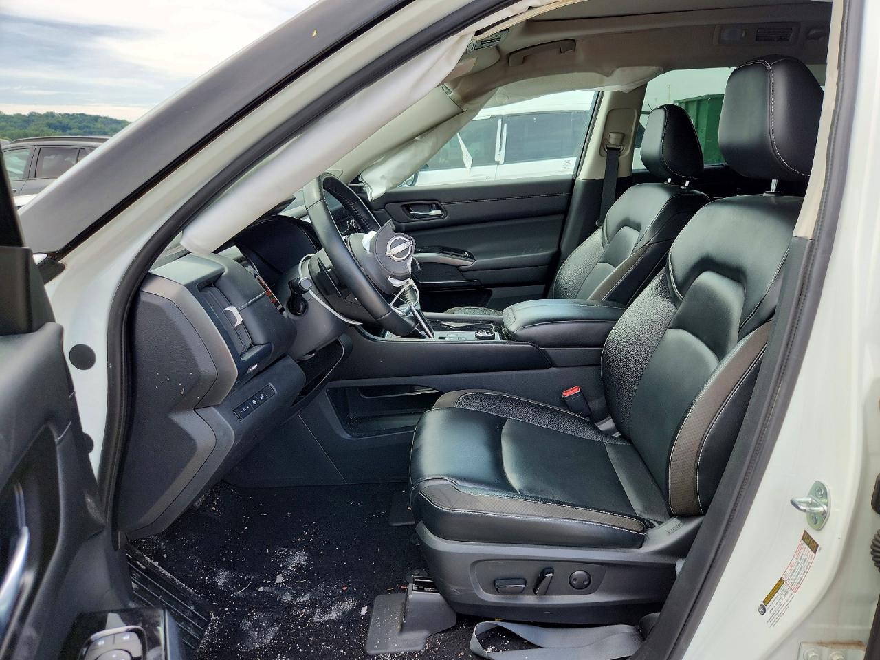 Nissan Pathfinder Sl