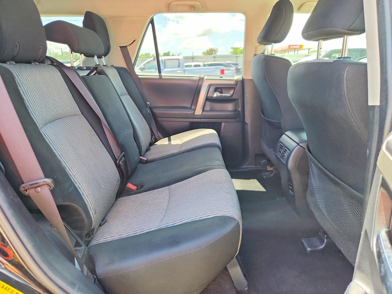 Toyota 4Runner Sr5