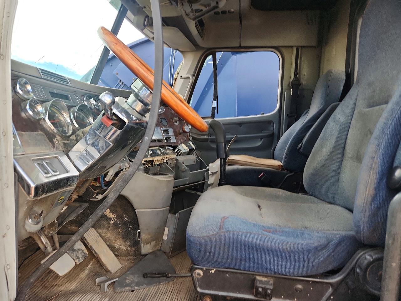 Freightliner Conventional Unknown