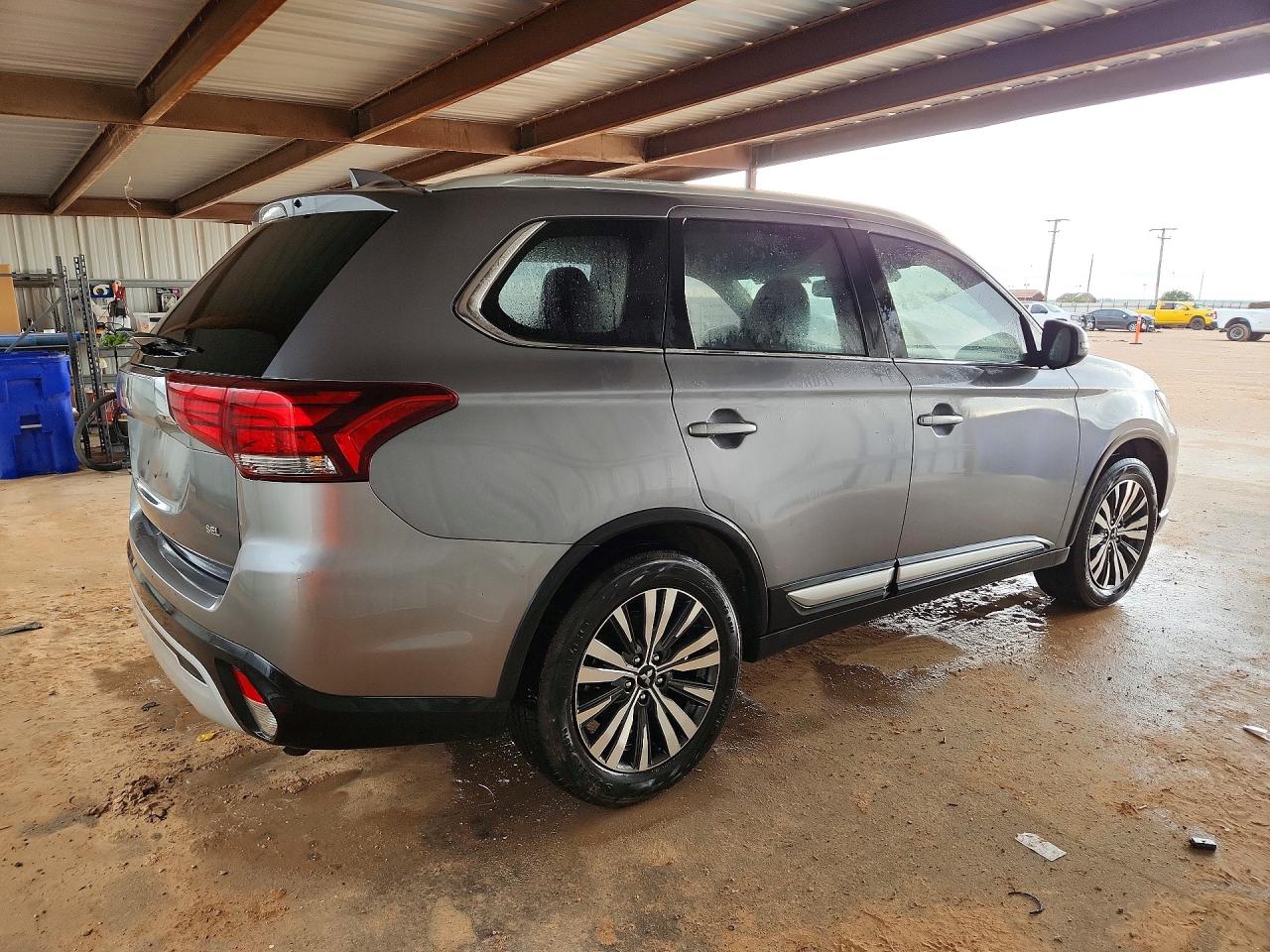 Mitsubishi Outlander Se
