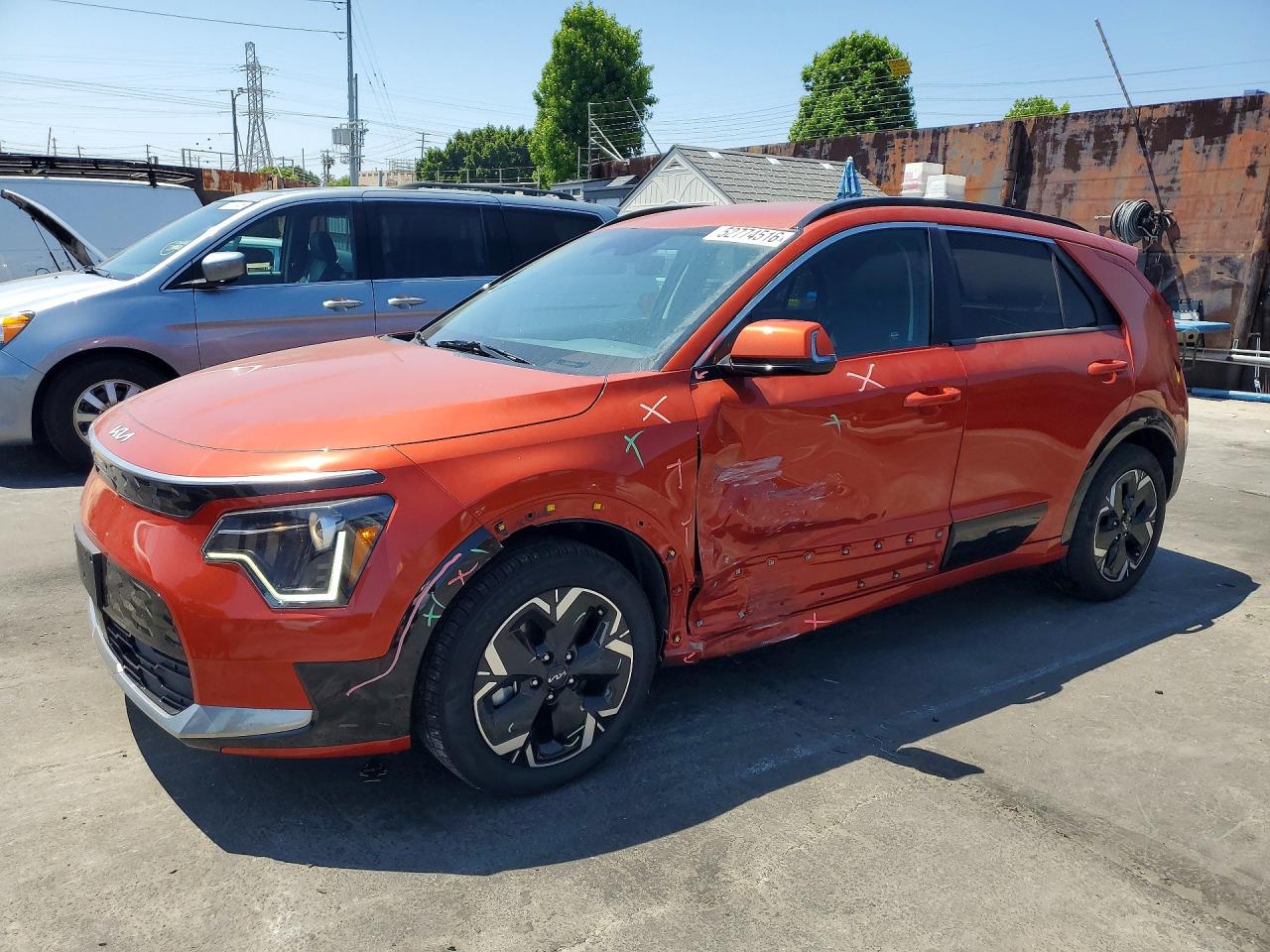 Salvage Kia Niro Image