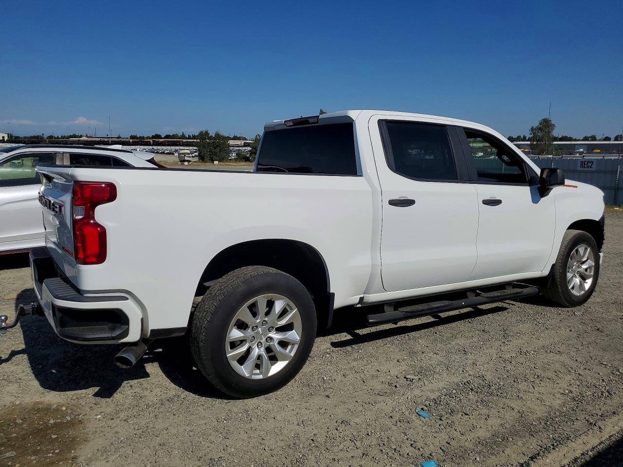 Chevrolet Silverado C1500 Custom