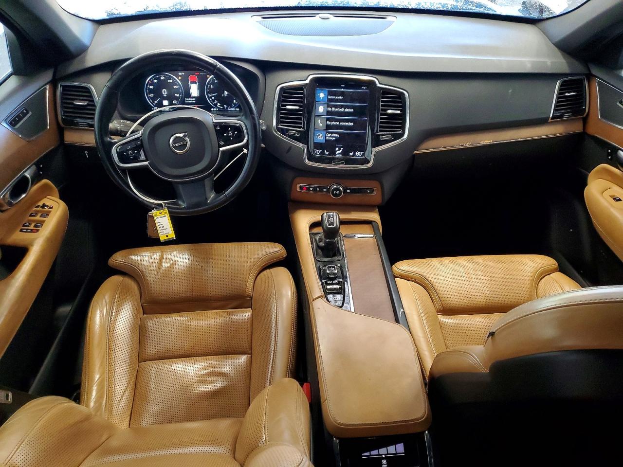 Volvo XC90 T6
