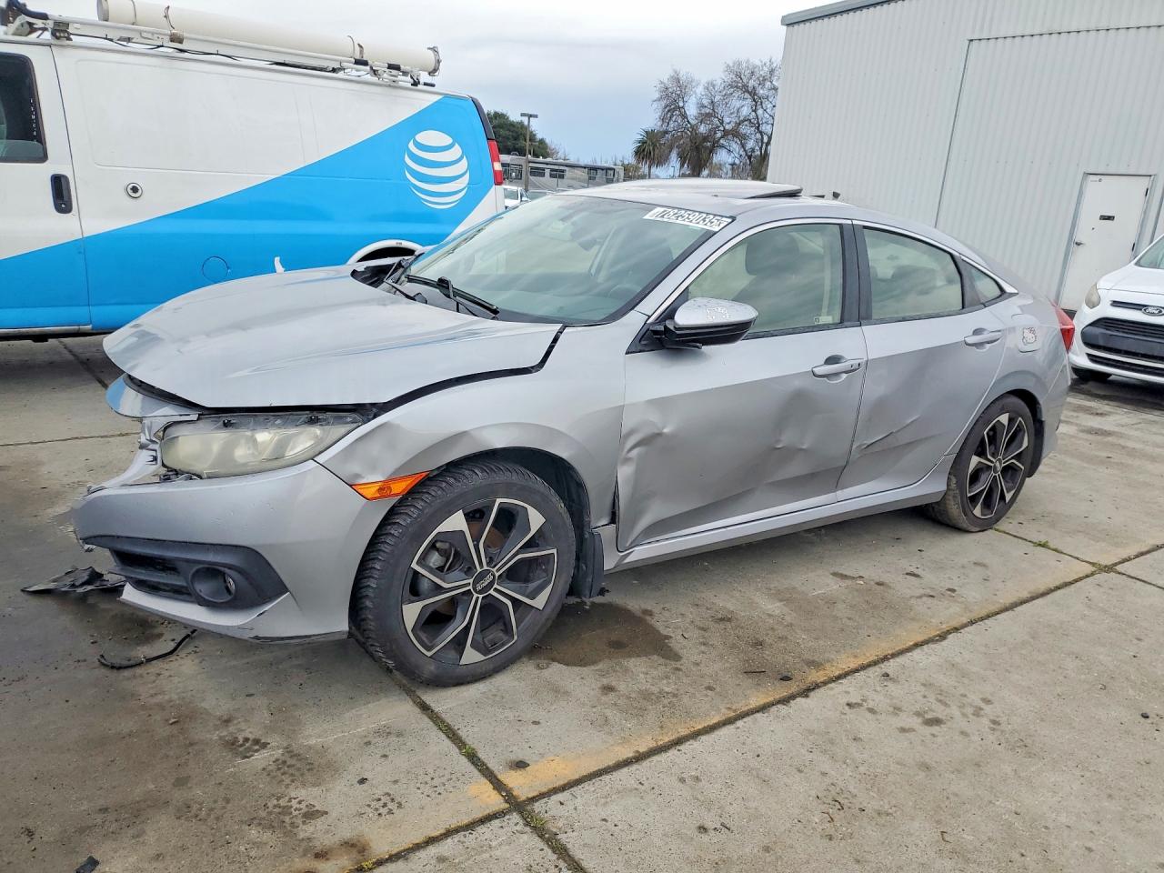 Salvage Honda Civic Image