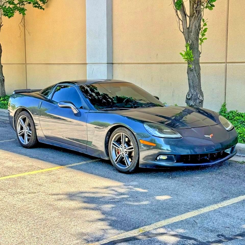Salvage Chevrolet Corvette Image