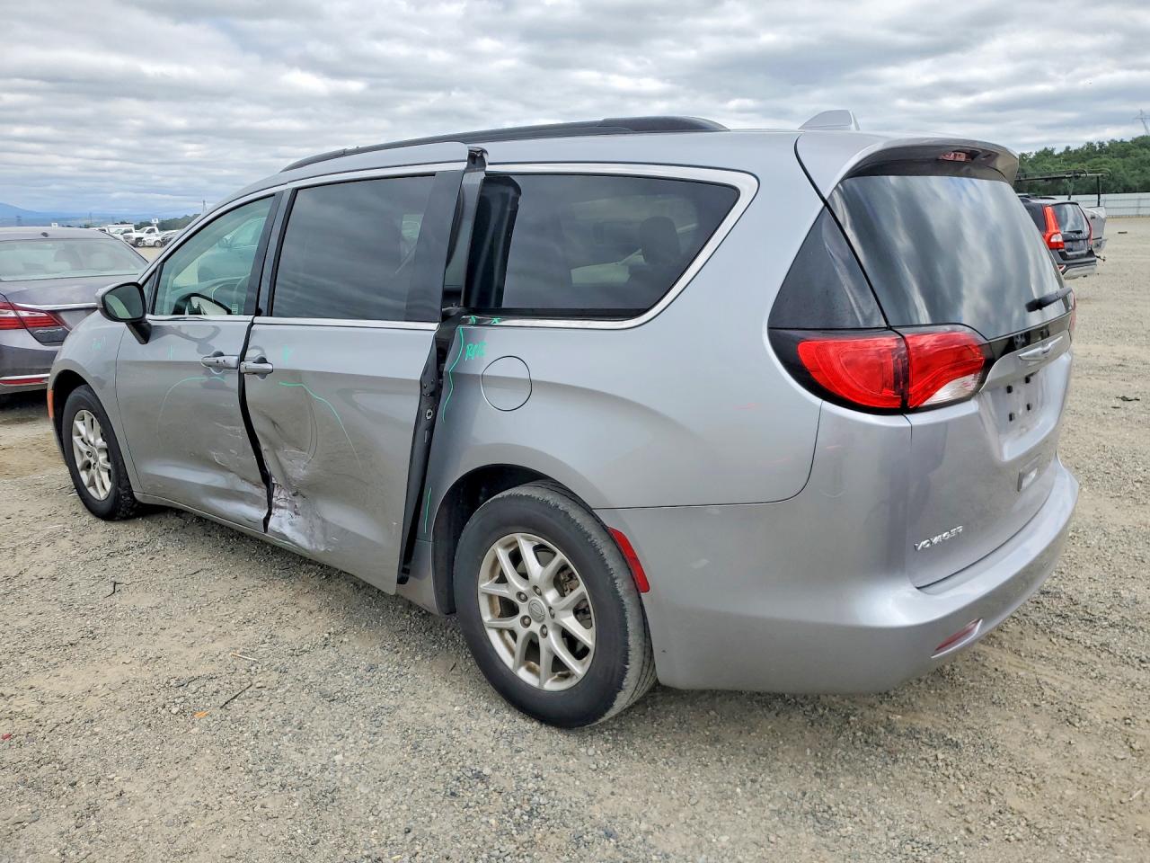 Chrysler Minivan Lxi