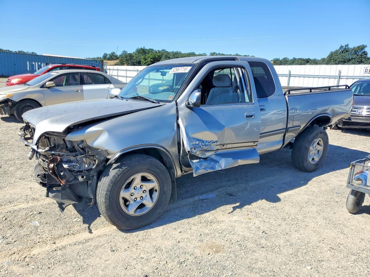 Salvage Toyota Tundra Image