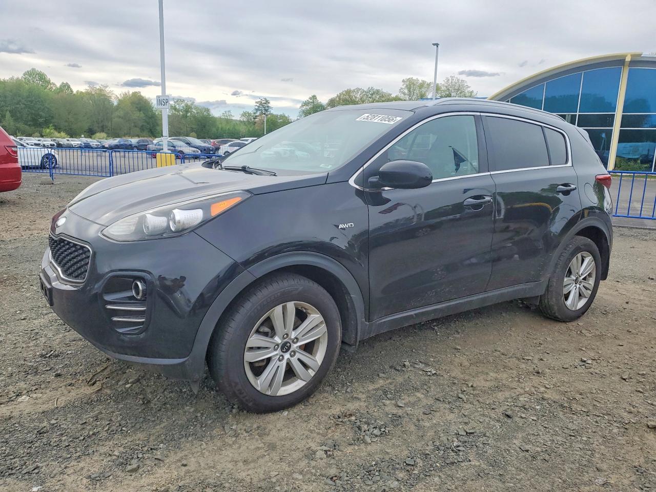 Salvage Kia Sportage Image