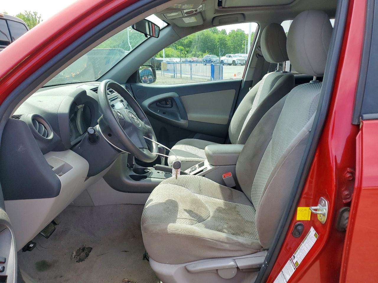 Toyota RAV4 Base