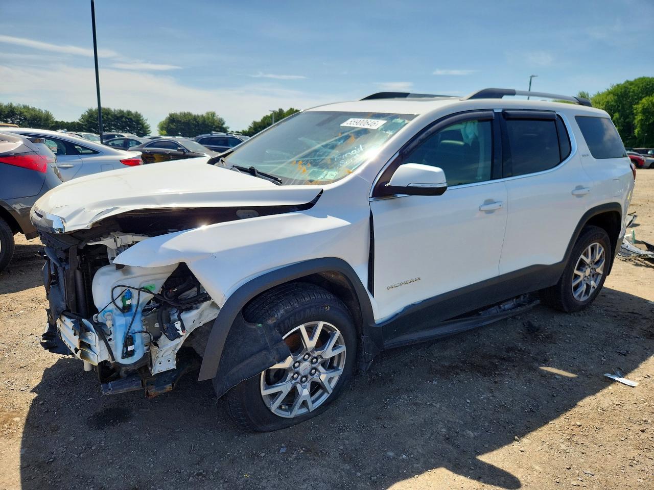 Salvage GMC Acadia Image