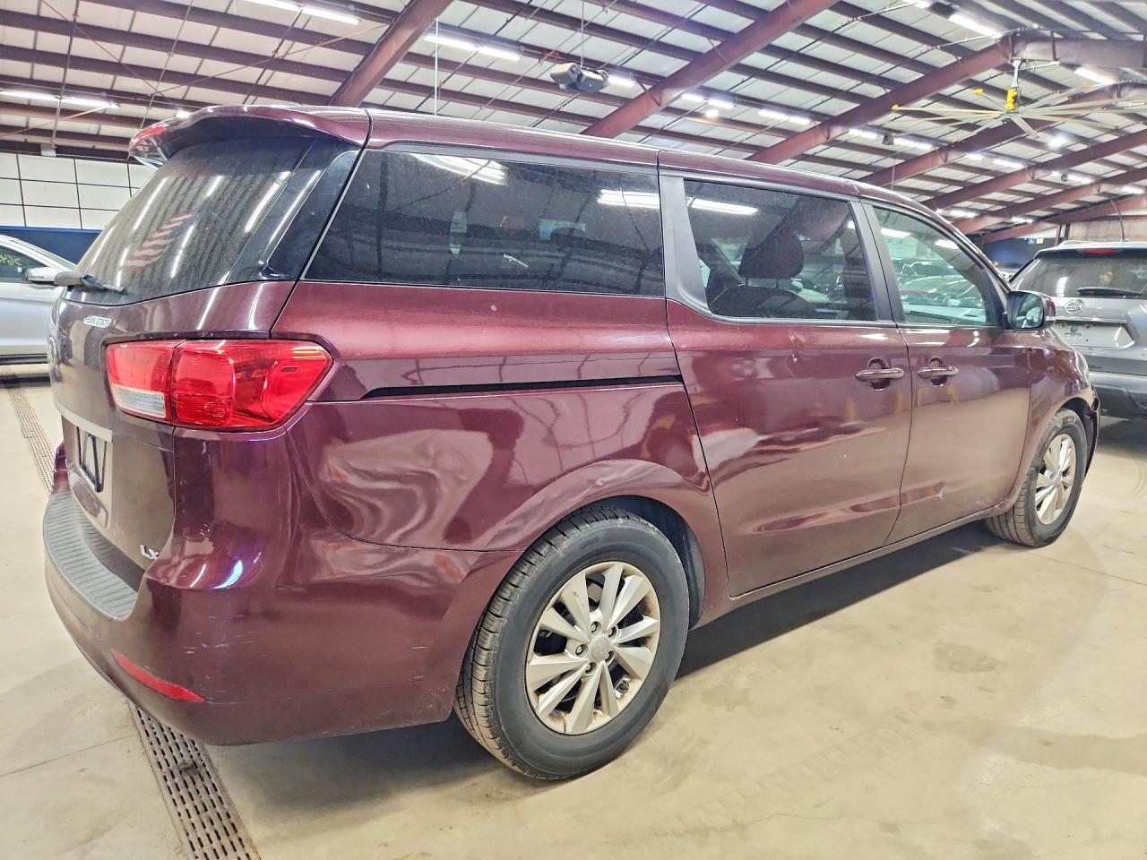 Kia Sedona Lx