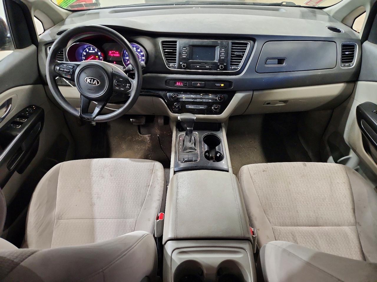Kia Sedona Lx