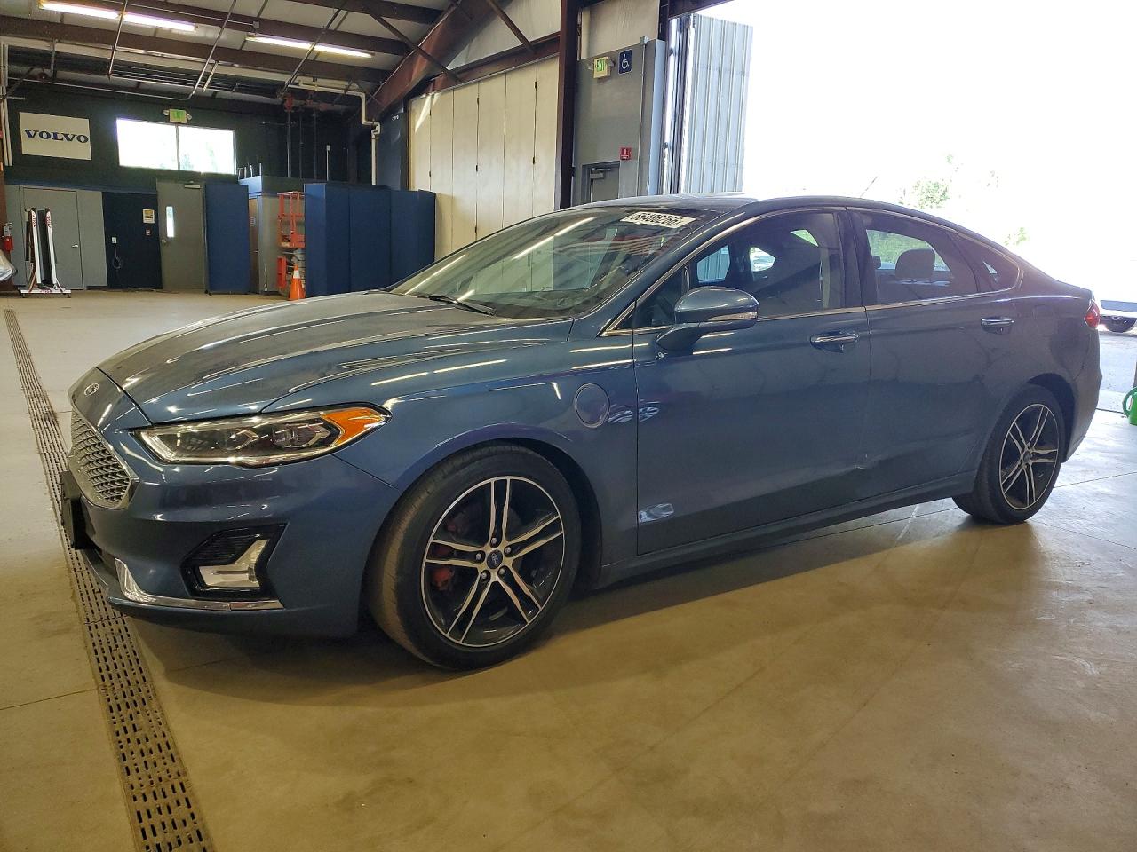 Salvage Ford Fusion Image
