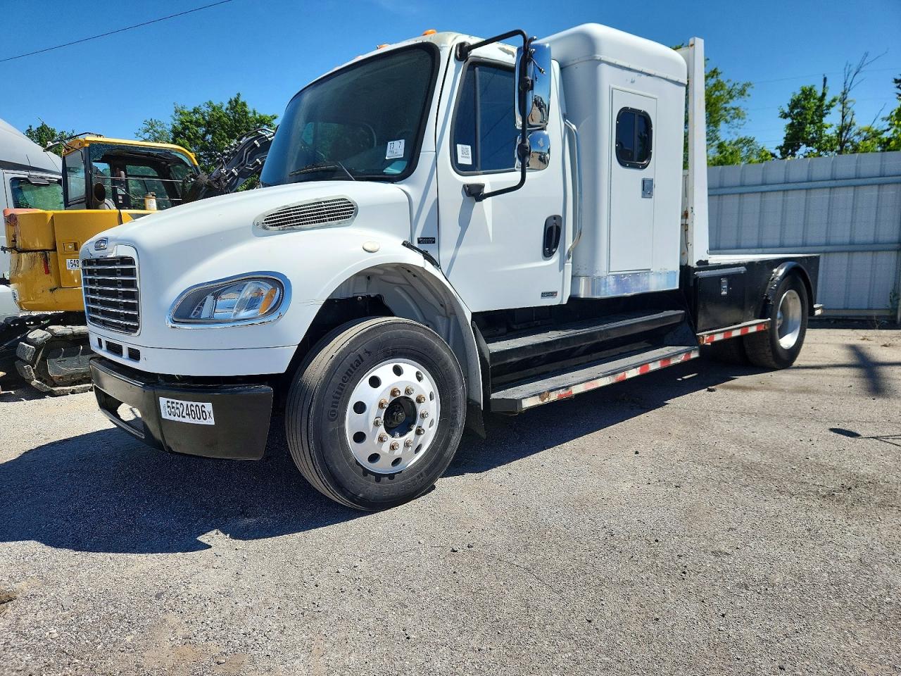 Freightliner M2 106 Medium Duty