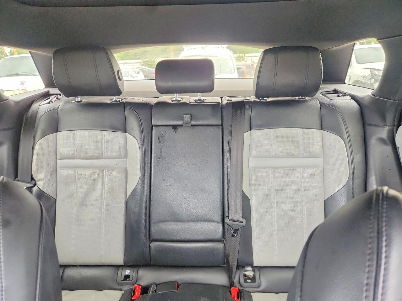 Land Rover Range Rover First Edition