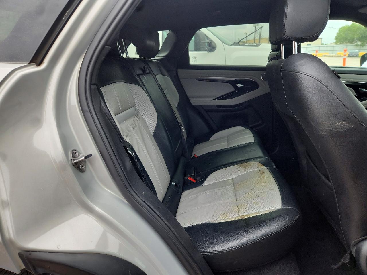Land Rover Range Rover First Edition