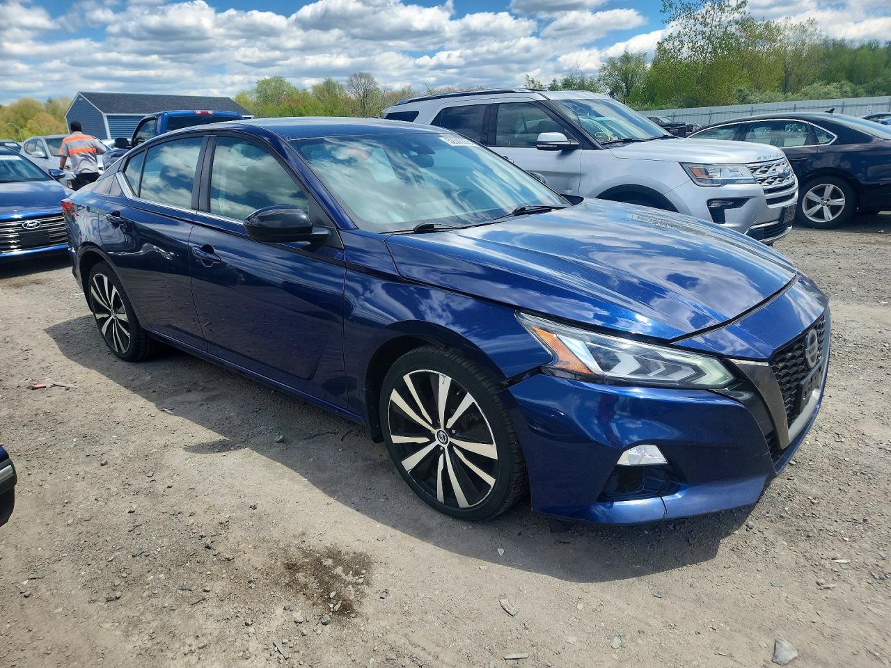 Nissan Altima Sr