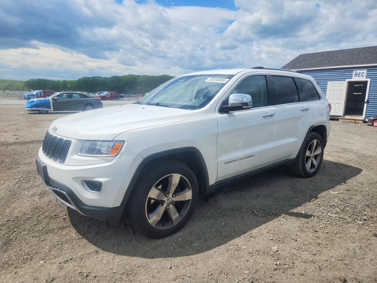 Salvage Jeep Grand Cherokee Image