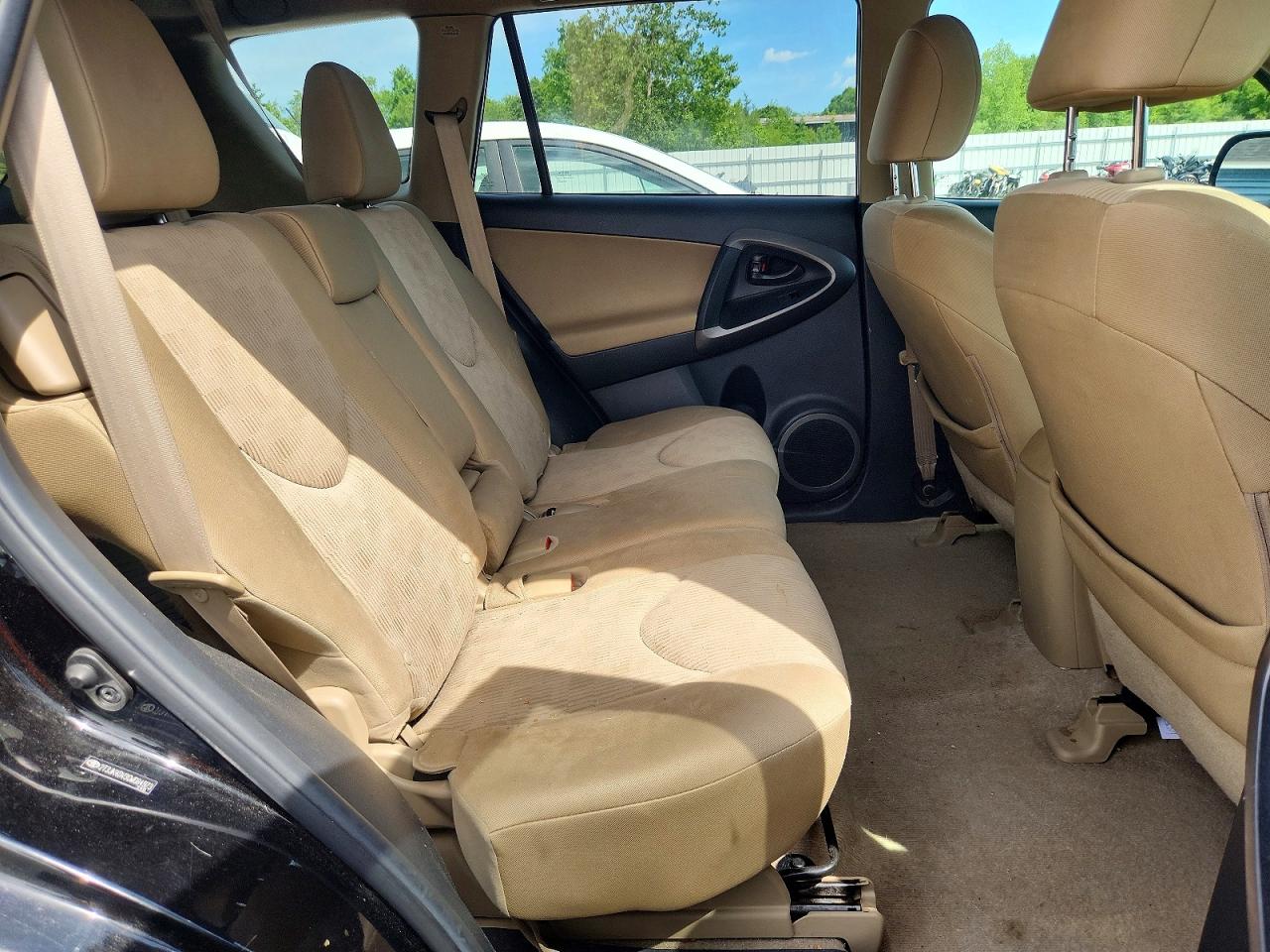 Toyota RAV4 Base