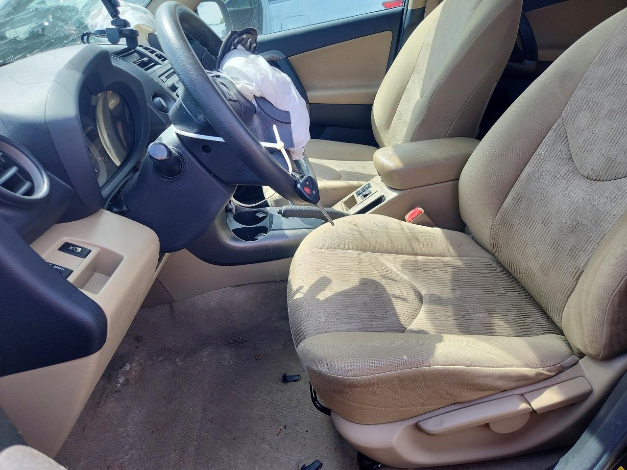 Toyota RAV4 Base